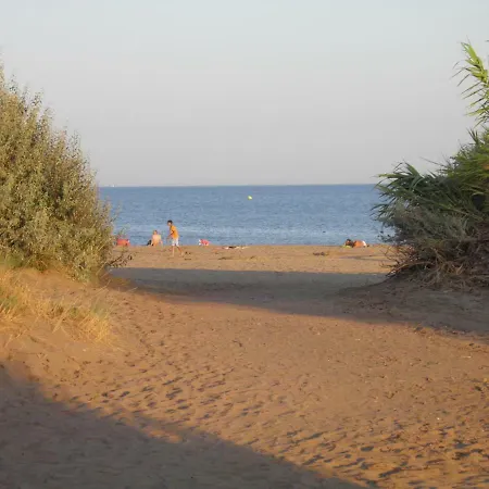 Provencal Avec Piscine A De 10 Personnes Dom wakacyjny