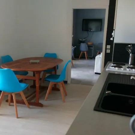 Provencal Avec Piscine A De 10 Personnes Vias